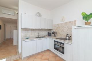Feel So Good - Happy Rentals - 5
