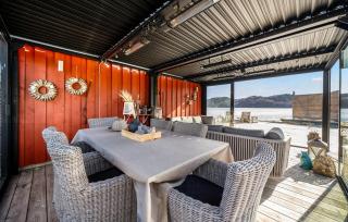 Amazing Home In Lyngdal - 2