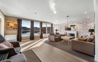 Cozy Home In Lyngdal With Private Swimming Pool, Can Be Inside Or Outside - 7