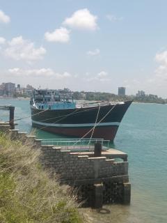 window Glass Boat - 2
