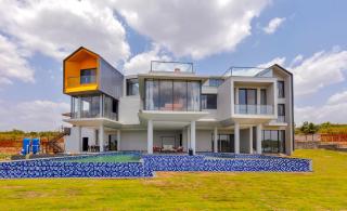 SaffronStays Serivaas The Lakeview Estate - 4