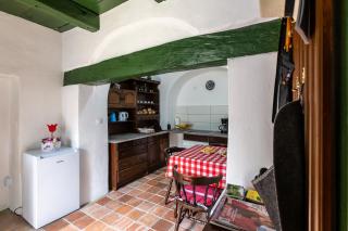 Klementina's Guest House - Happy Rentals - 1