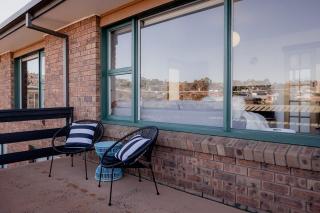 Classic Beauty by The Bay - family firepit retreat - 6