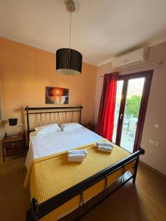 Porto Petra Apartment on the beach - 2