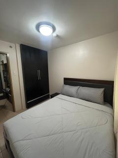Spacious 2 Bedroom - 3