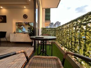 metro living retreat apartment with heated swimming pool,fully equipped gym ,ample parking space and a relaxing rooftop with breathtaking views - 7