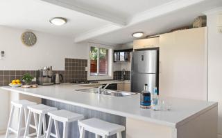 The Anchorage - Sleeps 12. 4 Bedrooms. 2 Bathrooms. Pets Welcome - 8