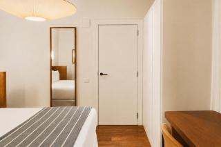 Hotel Regina Barcelona - 8