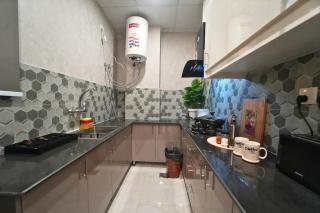 Luxury 2 Bedroom Apartment with Margalla Views and Parking - 3