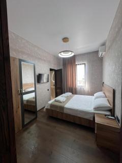 WEST house - 4