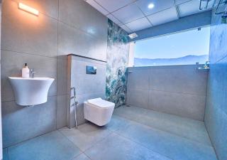 Ice Cliff Resort Munnar by VOYE HOMES Premium Stay with Pool - 3