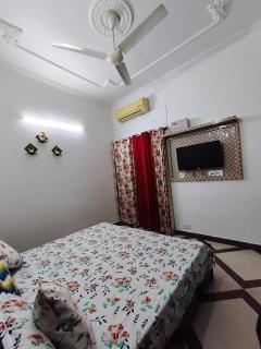 Ritooz Crest - 2