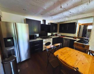 Prestigious Chalet for 18 Guests, Pool & Jacuzzi, close to slopes and resort center - Montgenèvre - 5