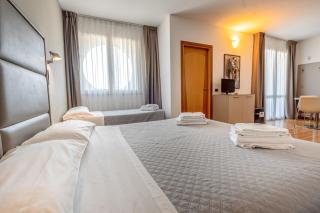 Hotel Rubicone - 7