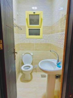اقوا عروض لاسرينا مني اجيبت - see veoo - 5