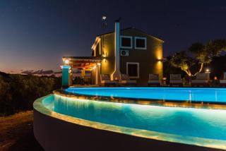 Villa Socrates Gardeno Luxury Sea View Pool Escape - 4