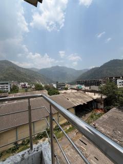 Peacenest stays 3bhk, fully furnished - 9