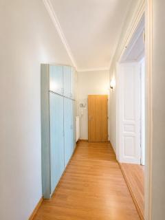Central Karlovy Vary Apartment - 7