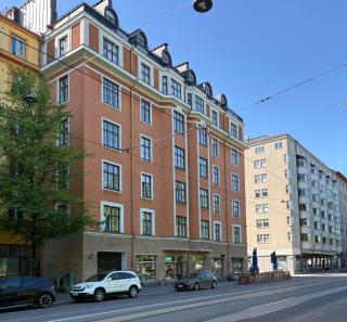 Scandinavian apartment with excellent transit links - 7