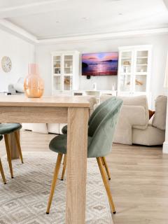 Grand Central House - Luxe Penthouse Studio - GibraltarStay Apartments - 5