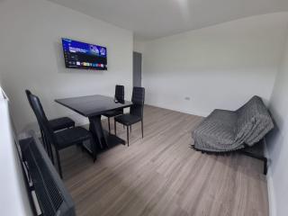 Perfect Location to Rowley Regis Hospital - 5