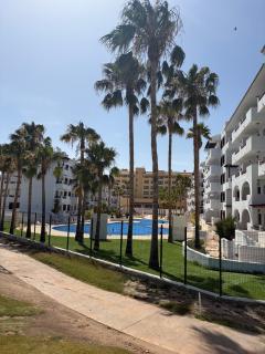 Apartamento golf & piscina - terraza jardín - vistas al mar - 1