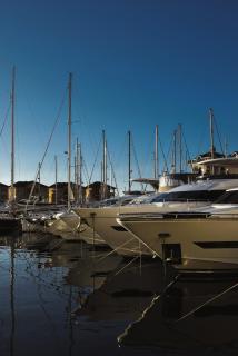 Grand Central House - Master Penthouse Double Room Ensuite - GibraltarStay Apartments - 1