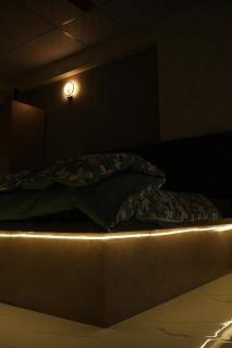 Urban Serenity Luxury Minimalist Studio, Banipark - 7