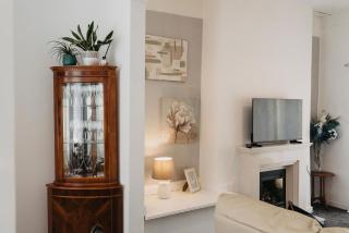 Quirky House - 2