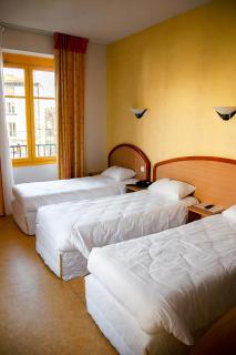 Logis Hôtel du Commerce - Volvic - 2