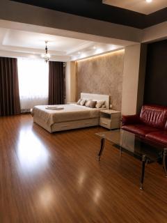 RentPlaceMD Ismail 88 id21 Central Apartment - 3