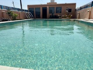 The Nawab's Farmhouse - Pool & Party Farm Stay - 0