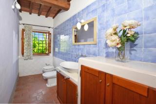 Francigena Apartments with Shared Pool and Private Garden - 4