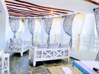 Whispering Bleeze Villa - 4