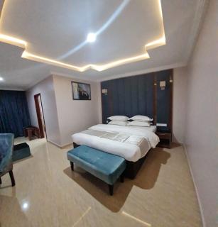 Grand East Hotel - 7
