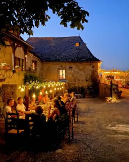 Gîte authentique avec piscine en Aveyron - 3