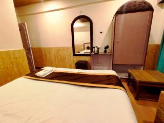 Regency Shooryaa Near The Mall Shimla - 3