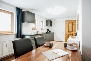 Berghotel Basur - 7