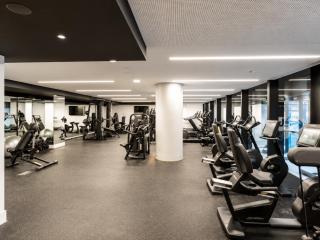 Sunset Luxe 2BR Balcony, Gym, Pool and Sauna - 3