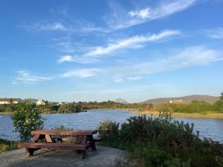 Comfortable lakeside house in Donegal Gealtacht - 1