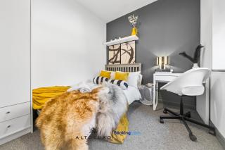 Inviting Deluxe Home Ideal for Group Family Stays by AltoLuxo - 4
