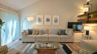 Harbor Cove 28 Beach & Pool Retreat: A cozy 3BR condo in scenic Harbor Springs, MI. - 9