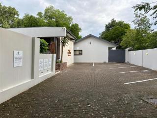 The Suburban Guest House - 6