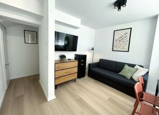 Stylish Apartment in Eimsbuettel Hamburg for 4 - 0