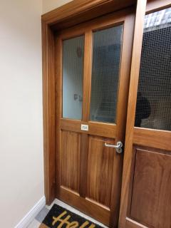 Modern 2-bed flat Galway Centre - 9