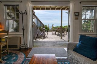 Waterfront with Private Beach Stunning Views - 8