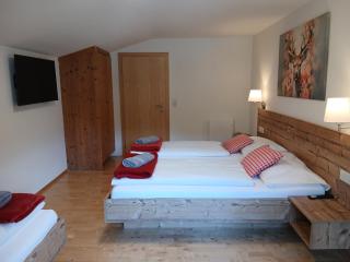 Haus Huber Zimmer und Apartments - 2