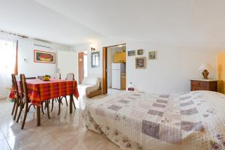 Cozy studio city centre Pag - 9