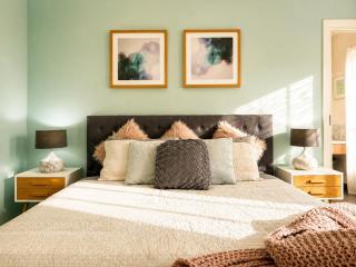 Private 1BR Retreat with Ensuite & Kitchenette - 5