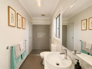 Private 1BR Retreat with Ensuite & Kitchenette - 4